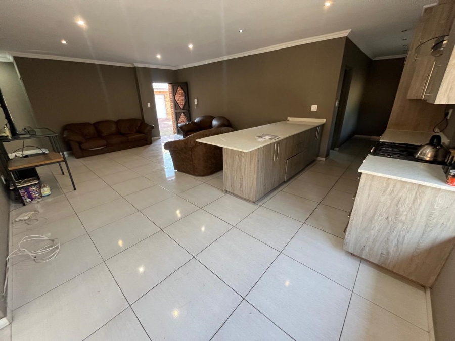 3 Bedroom Property for Sale in Brackenhurst Gauteng