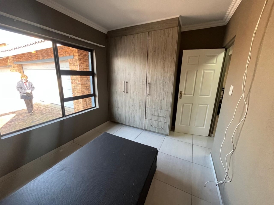 3 Bedroom Property for Sale in Brackenhurst Gauteng
