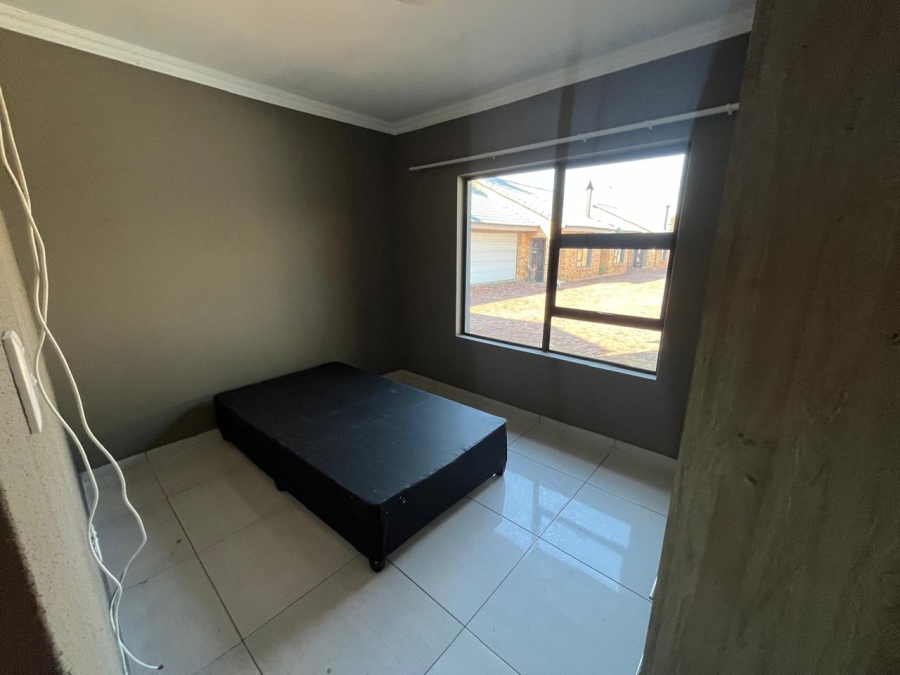 3 Bedroom Property for Sale in Brackenhurst Gauteng