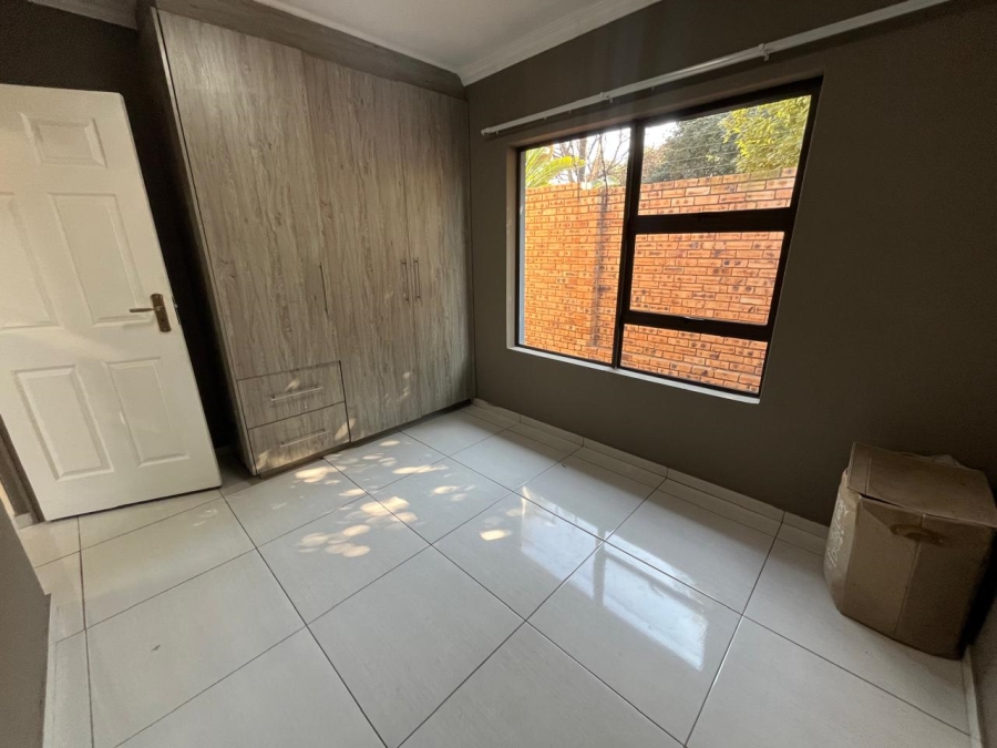 3 Bedroom Property for Sale in Brackenhurst Gauteng