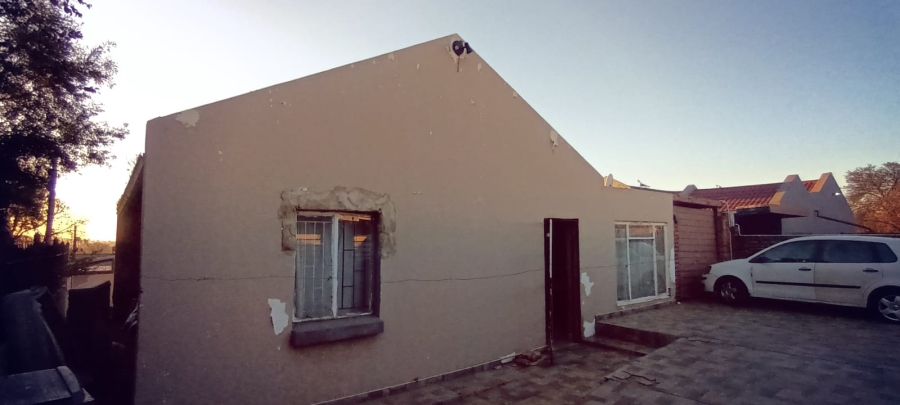 4 Bedroom Property for Sale in Elandspoort Gauteng