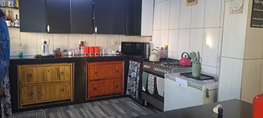 4 Bedroom Property for Sale in Hermanstad Gauteng