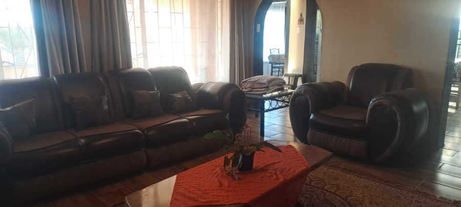 4 Bedroom Property for Sale in Hermanstad Gauteng