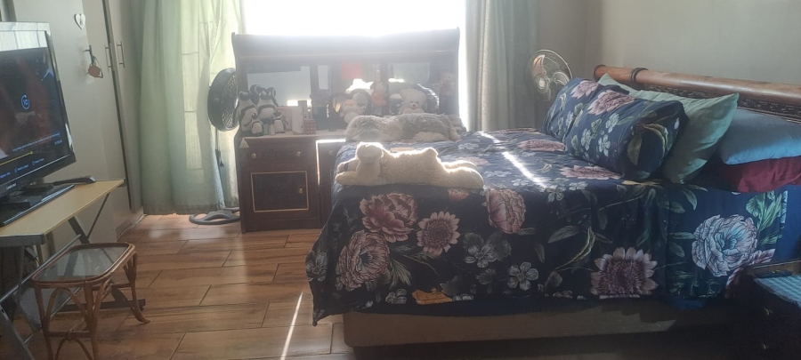 4 Bedroom Property for Sale in Hermanstad Gauteng