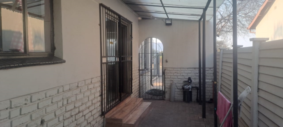4 Bedroom Property for Sale in Hermanstad Gauteng