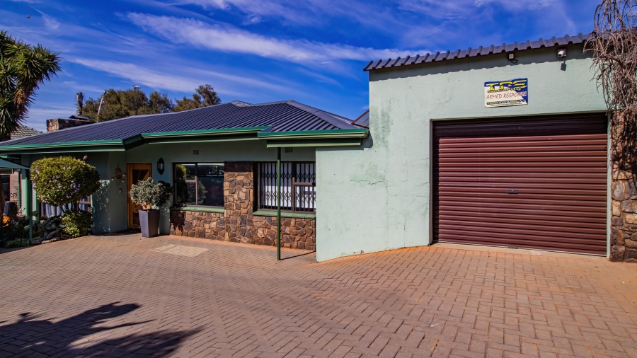 3 Bedroom Property for Sale in Gillview Gauteng