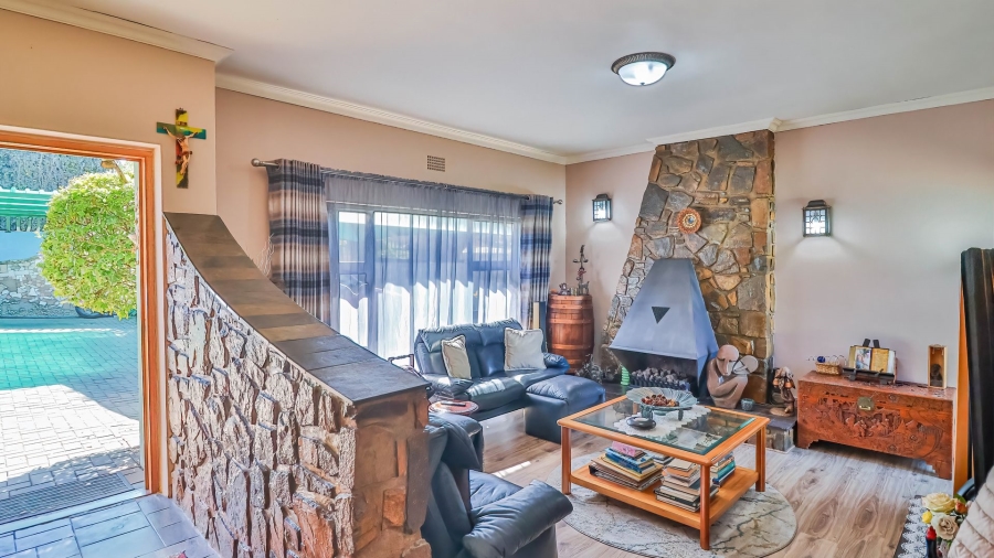 3 Bedroom Property for Sale in Gillview Gauteng