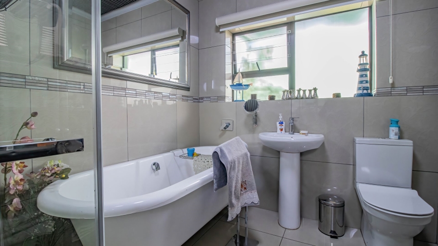 3 Bedroom Property for Sale in Gillview Gauteng
