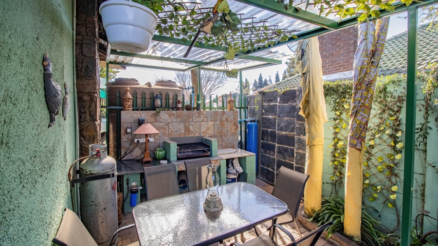 3 Bedroom Property for Sale in Gillview Gauteng