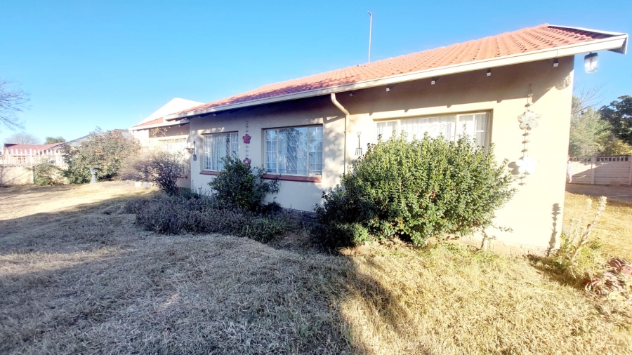 3 Bedroom Property for Sale in Helikonpark Gauteng