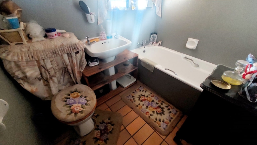 3 Bedroom Property for Sale in Helikonpark Gauteng