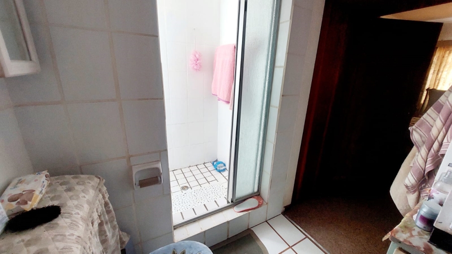 3 Bedroom Property for Sale in Helikonpark Gauteng