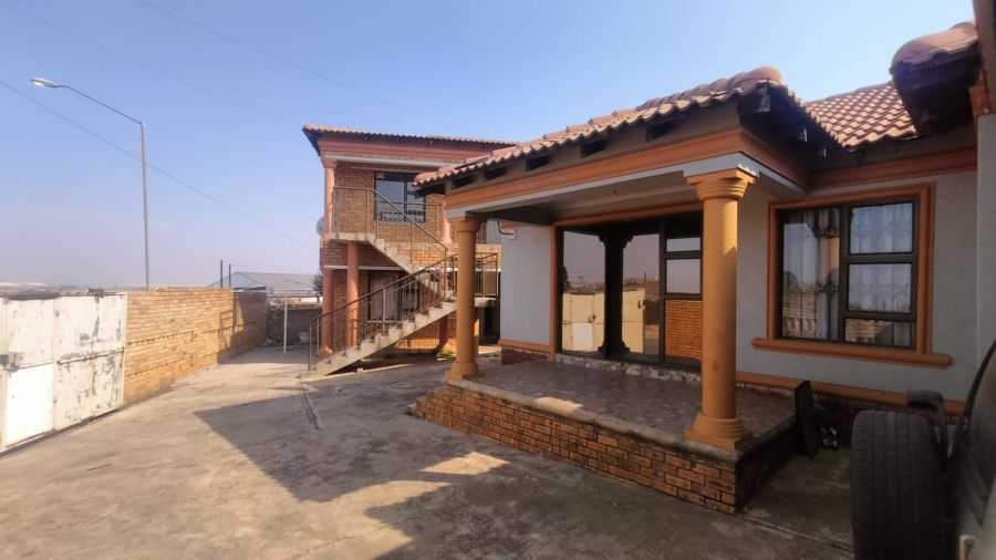 3 Bedroom Property for Sale in Kagiso Gauteng