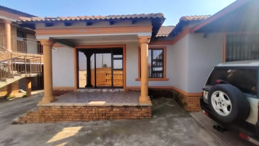 3 Bedroom Property for Sale in Kagiso Gauteng