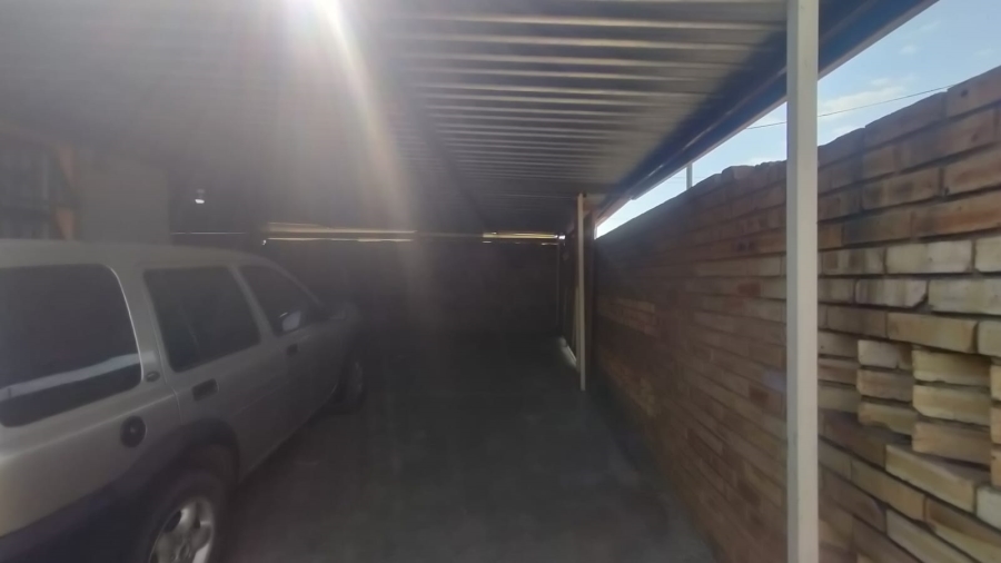3 Bedroom Property for Sale in Kagiso Gauteng