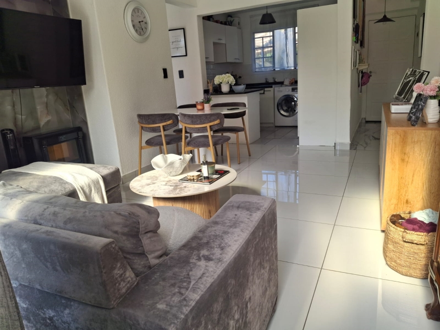 3 Bedroom Property for Sale in Lonehill Gauteng