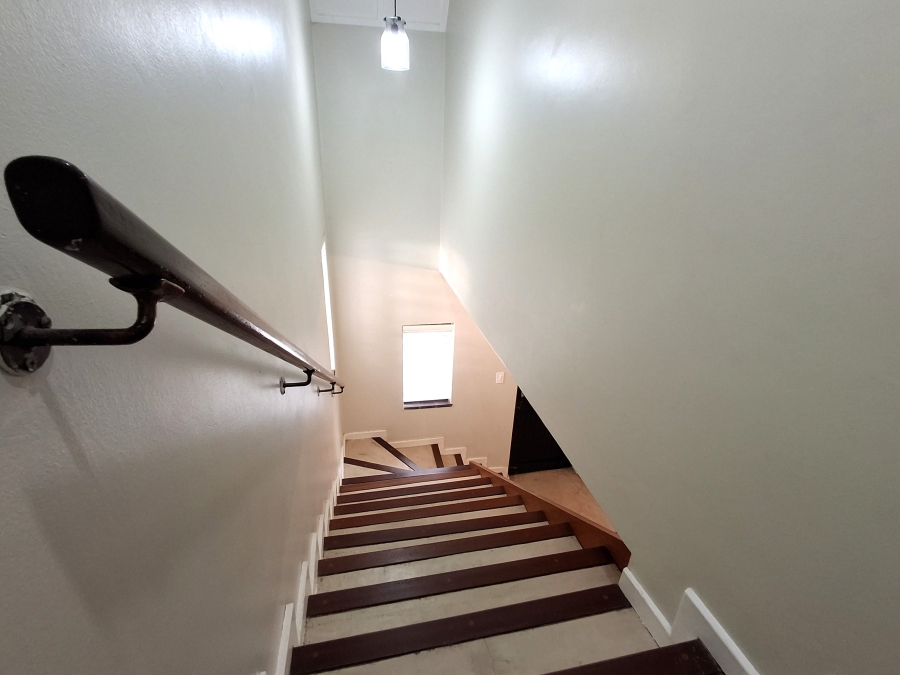 To Let 2 Bedroom Property for Rent in Craighall Park Gauteng