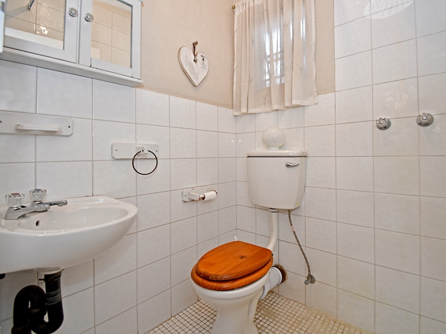 4 Bedroom Property for Sale in Klevehill Park Gauteng