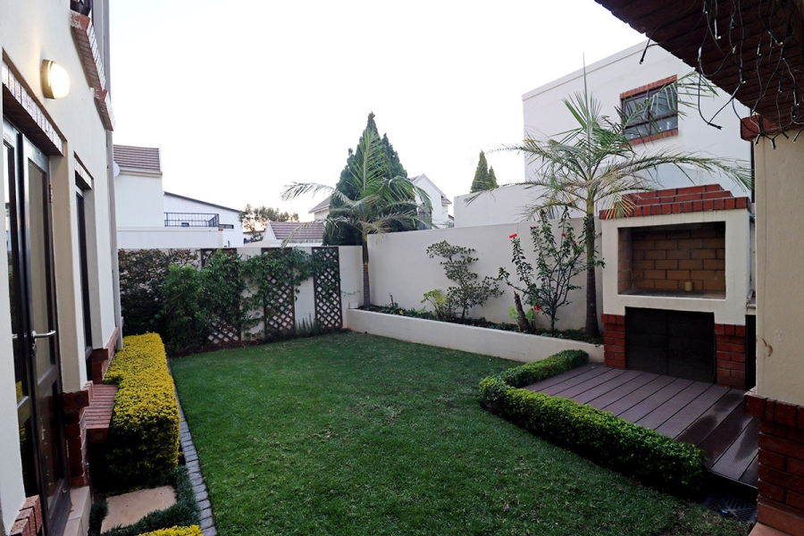 3 Bedroom Property for Sale in Bryanston Gauteng