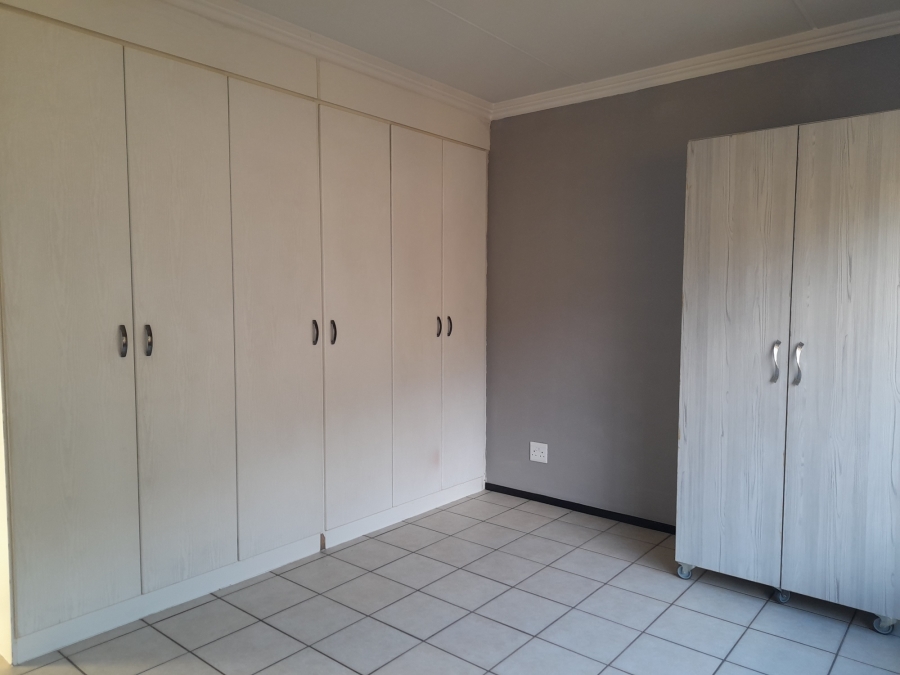 2 Bedroom Property for Sale in Winchester Hills Gauteng