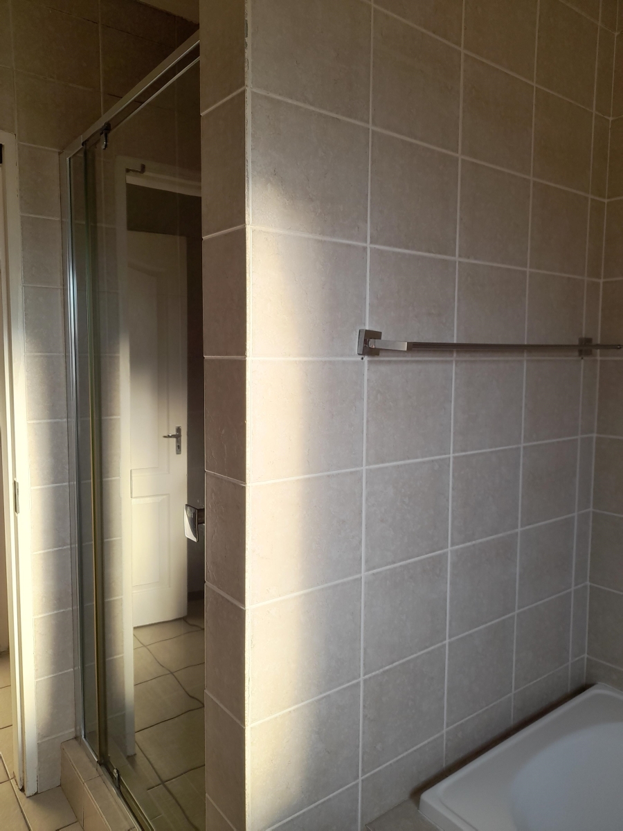 2 Bedroom Property for Sale in Winchester Hills Gauteng