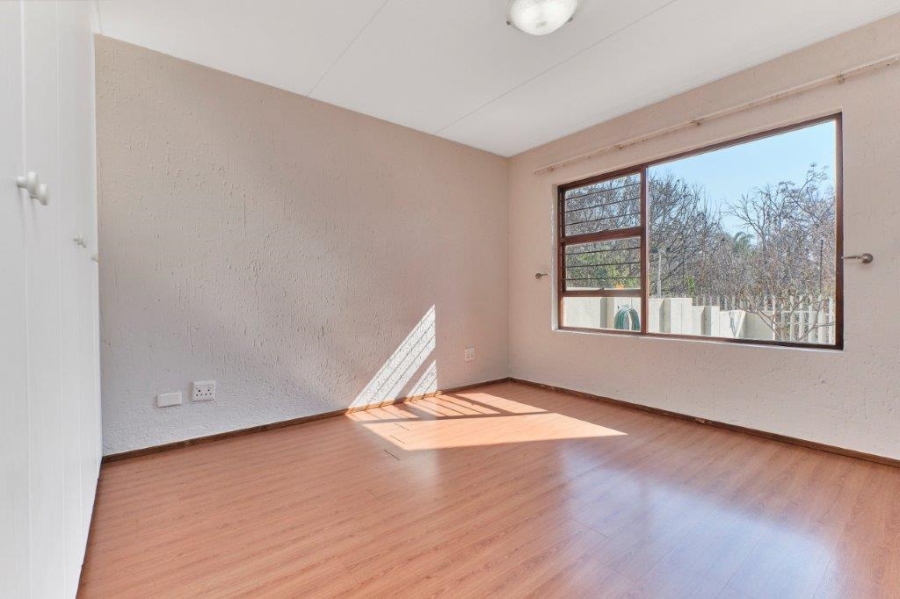 2 Bedroom Property for Sale in Paulshof Gauteng
