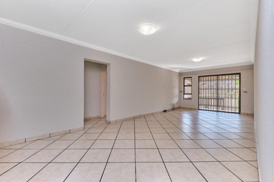2 Bedroom Property for Sale in Paulshof Gauteng