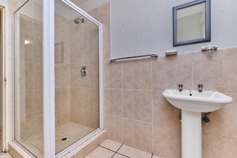 2 Bedroom Property for Sale in Paulshof Gauteng