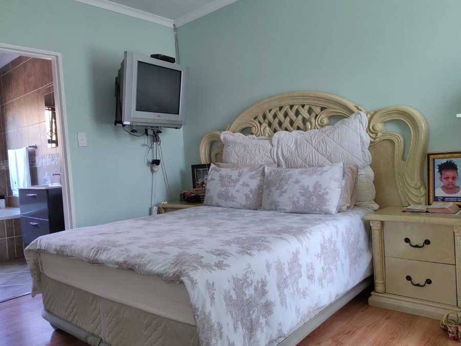 3 Bedroom Property for Sale in Albertsdal Gauteng