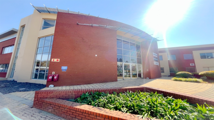 To Let Commercial Property for Rent in Bedfordview Gauteng