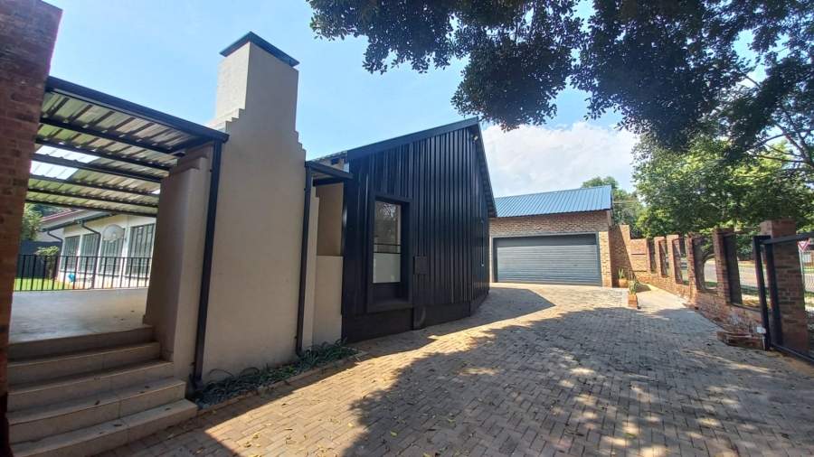 5 Bedroom Property for Sale in Wonderboom Gauteng