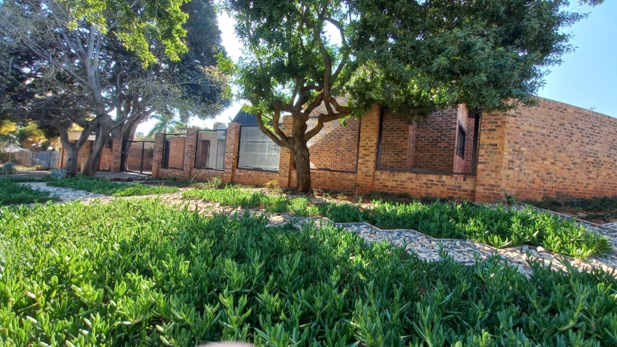 5 Bedroom Property for Sale in Wonderboom Gauteng