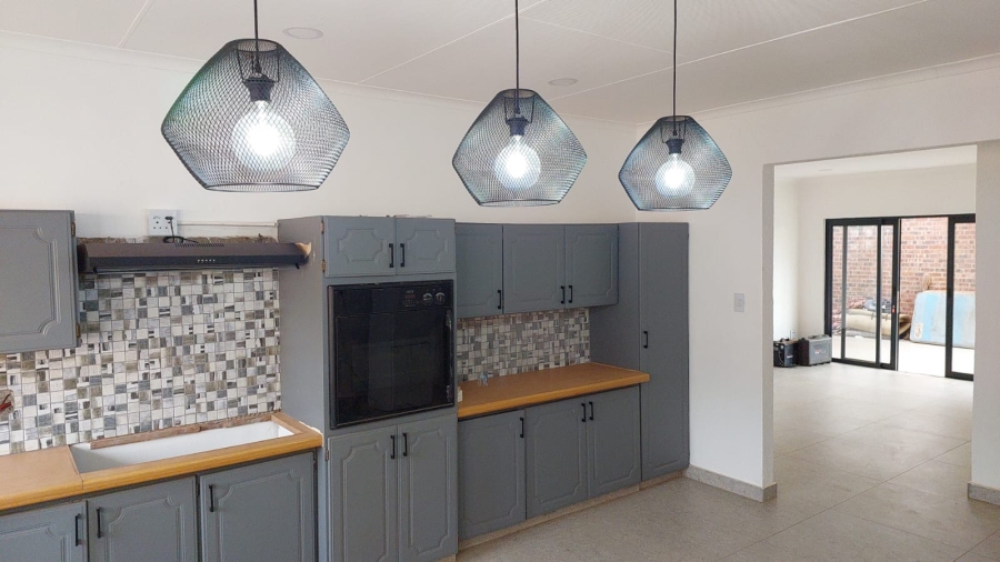 5 Bedroom Property for Sale in Wonderboom Gauteng