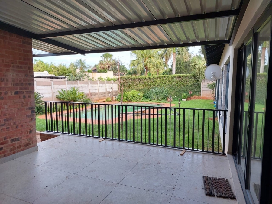 5 Bedroom Property for Sale in Wonderboom Gauteng