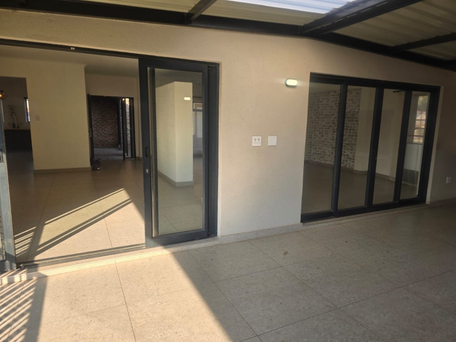 5 Bedroom Property for Sale in Wonderboom Gauteng