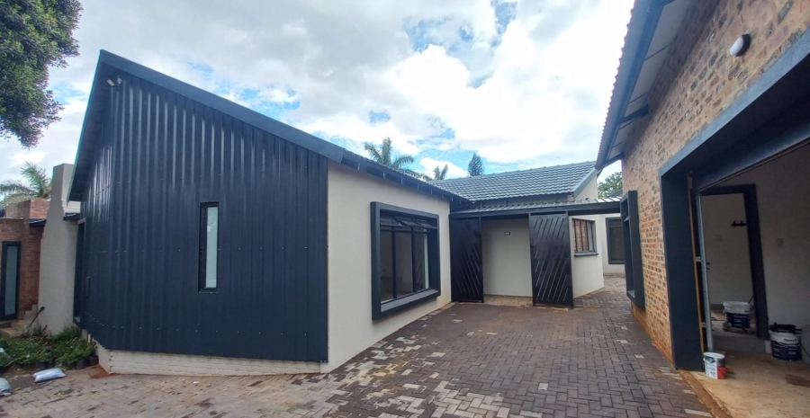 5 Bedroom Property for Sale in Wonderboom Gauteng