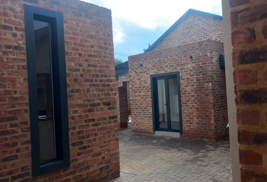 5 Bedroom Property for Sale in Wonderboom Gauteng