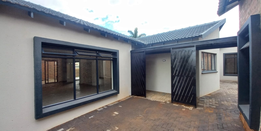 5 Bedroom Property for Sale in Wonderboom Gauteng