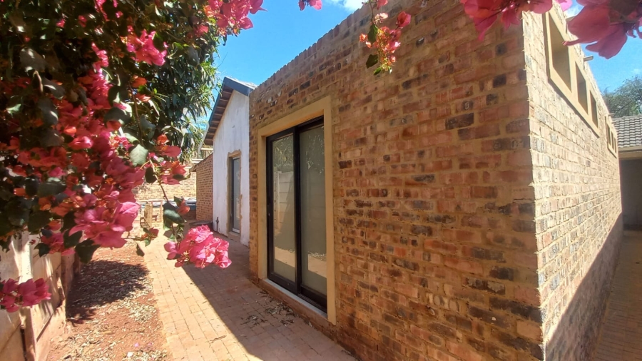 5 Bedroom Property for Sale in Wonderboom Gauteng