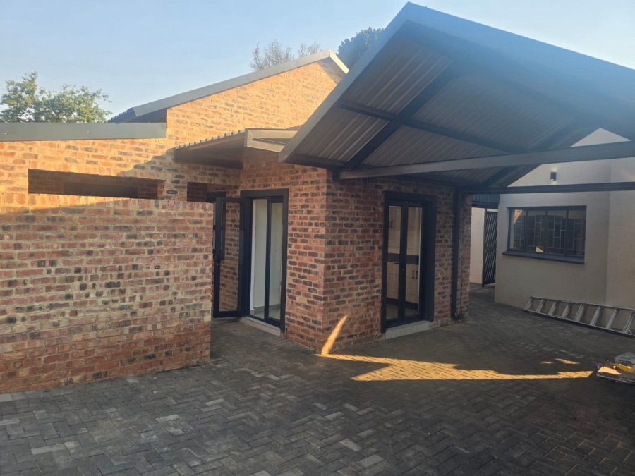 5 Bedroom Property for Sale in Wonderboom Gauteng