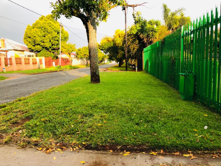 To Let 3 Bedroom Property for Rent in Roodepoort North Gauteng