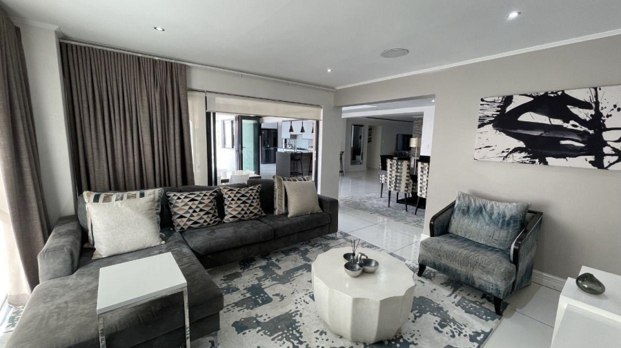 To Let 5 Bedroom Property for Rent in Greenstone Hill Gauteng