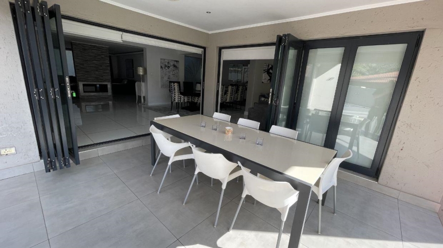 To Let 5 Bedroom Property for Rent in Greenstone Hill Gauteng