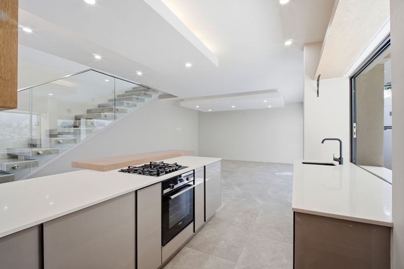 3 Bedroom Property for Sale in Bryanston Gauteng