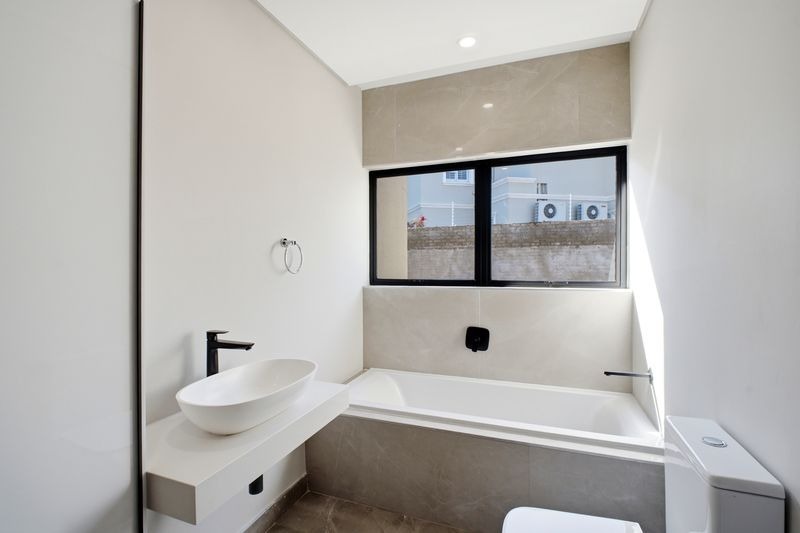 3 Bedroom Property for Sale in Bryanston Gauteng
