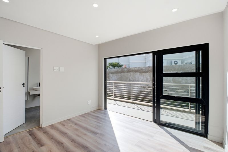 3 Bedroom Property for Sale in Bryanston Gauteng