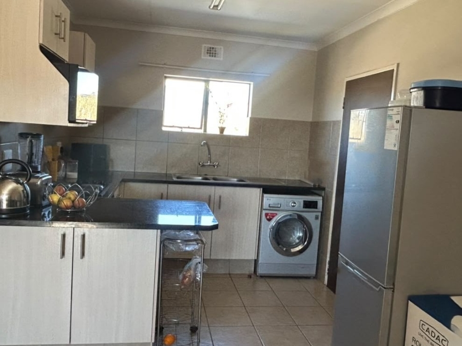 2 Bedroom Property for Sale in Noordwyk Gauteng