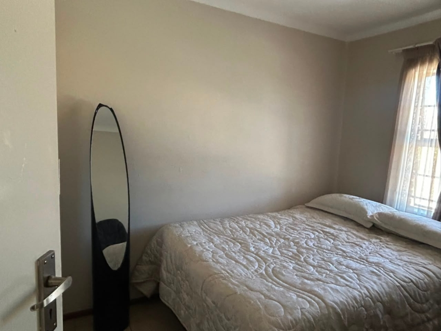 2 Bedroom Property for Sale in Noordwyk Gauteng