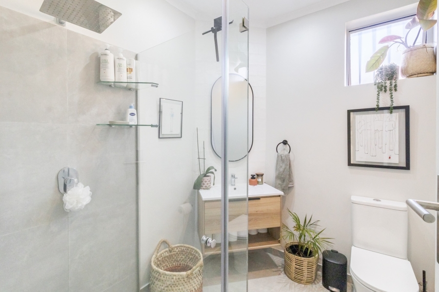 2 Bedroom Property for Sale in Lonehill Gauteng