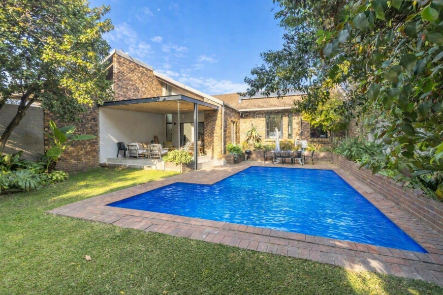 2 Bedroom Property for Sale in Lonehill Gauteng